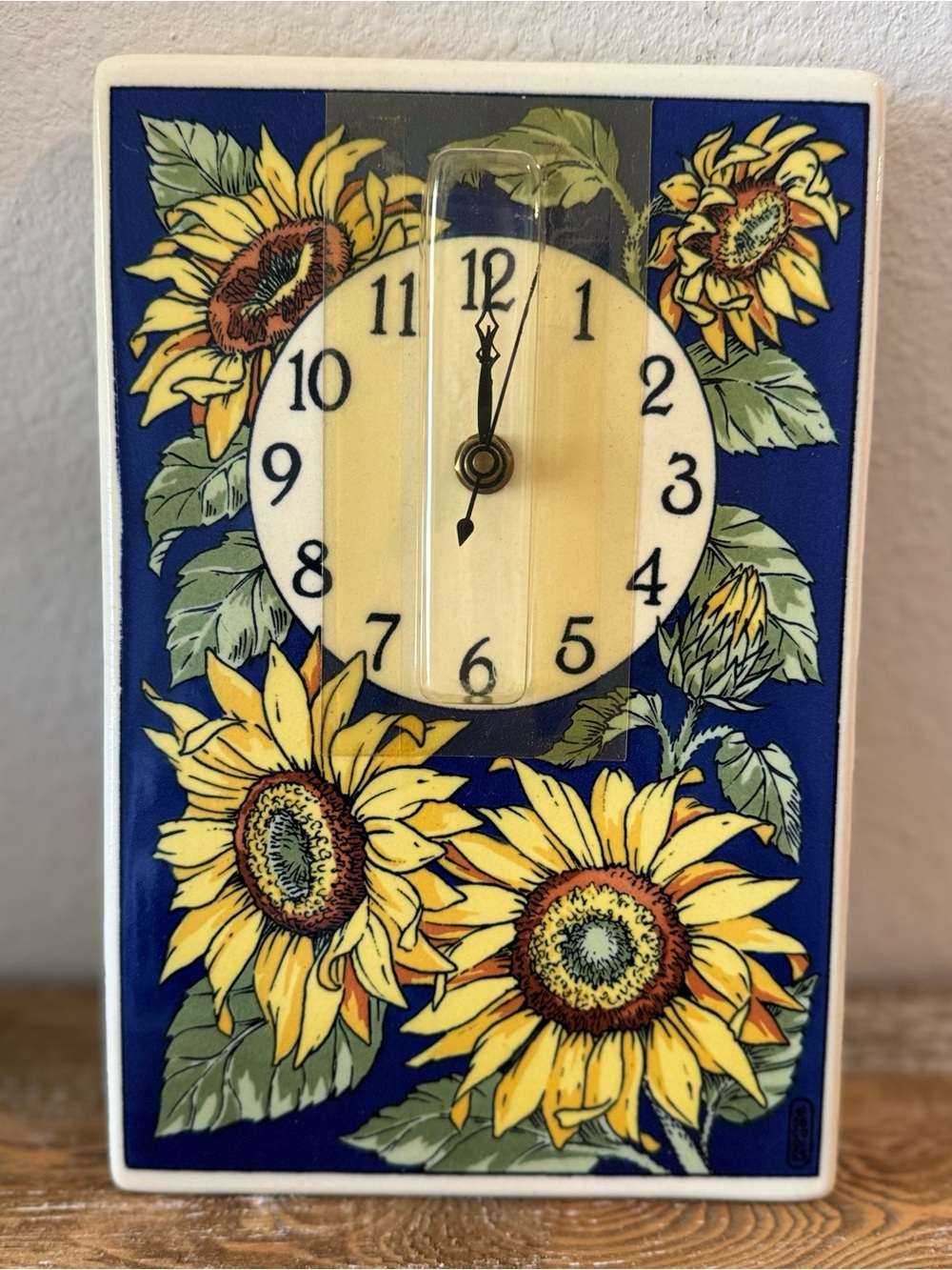 New 1992 Santa Barbara Ceramic Design Sunflower Ceramic Wall Clock TESTED WORKS